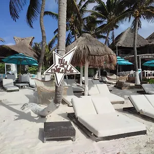 Estrellas - Located At The Party Zone Hotel Tulum Pueblo