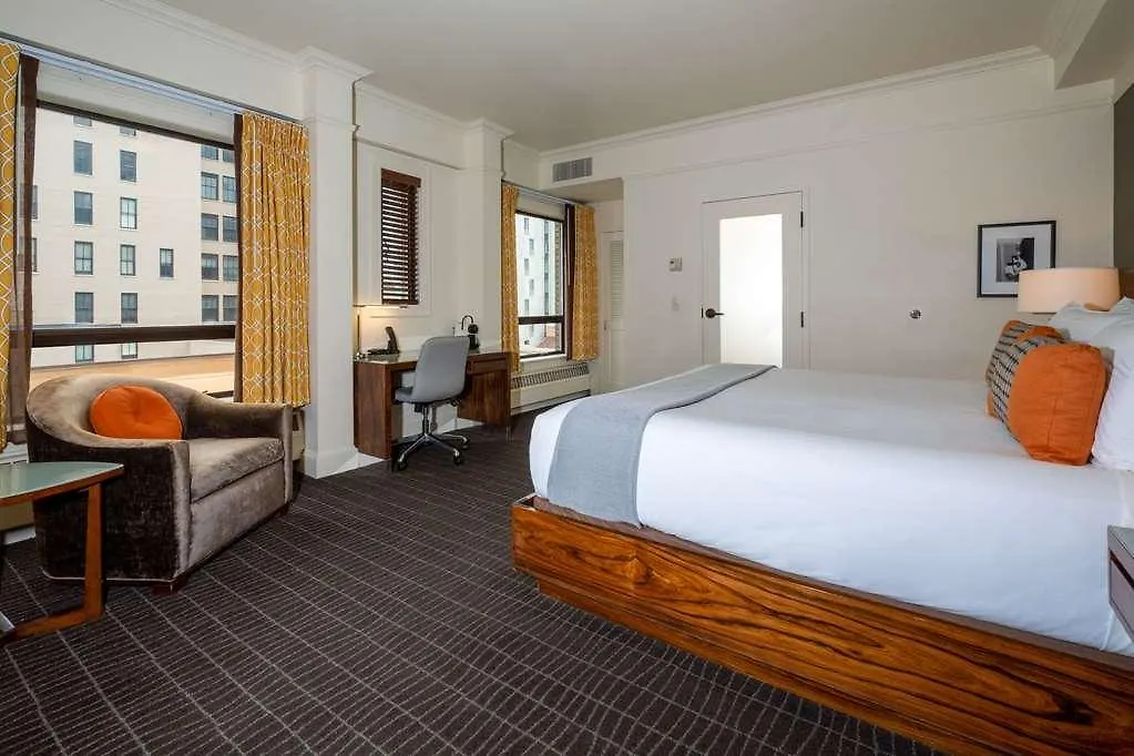 Hotel Lucia Portland 4*,
